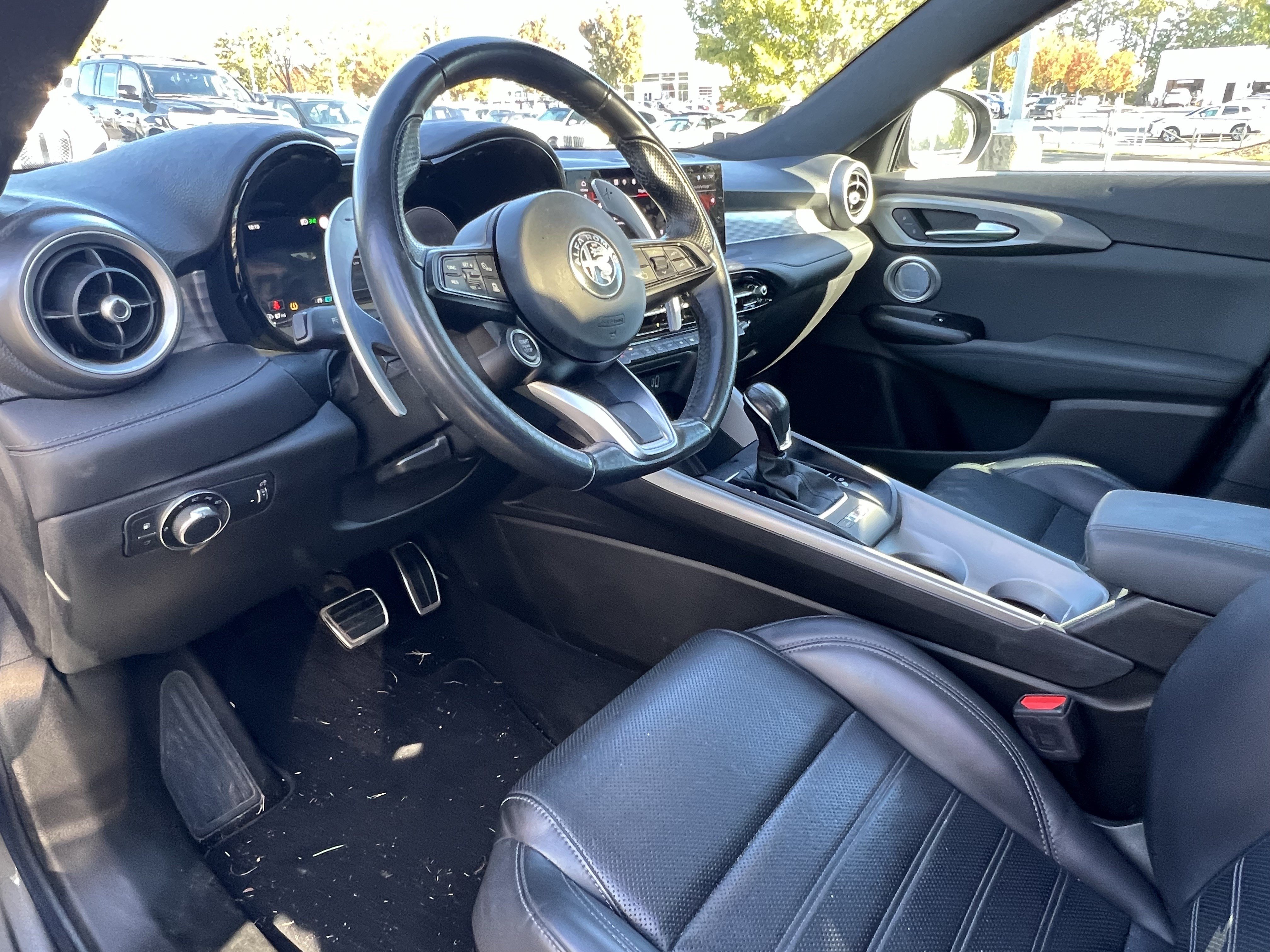 Used 2024 Alfa Romeo Tonale Veloce AWD/4WD image 17