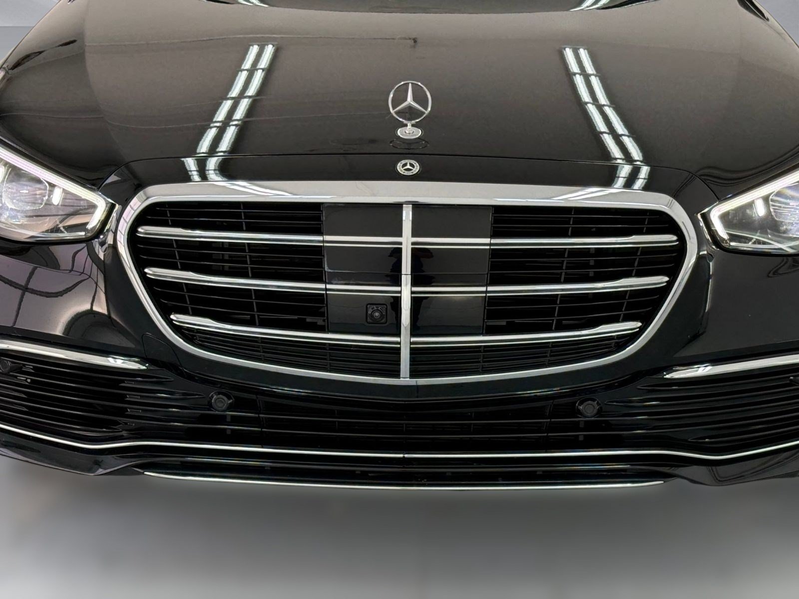 Used 2025 Mercedes-Benz S 580 4MATIC Sedan image 25