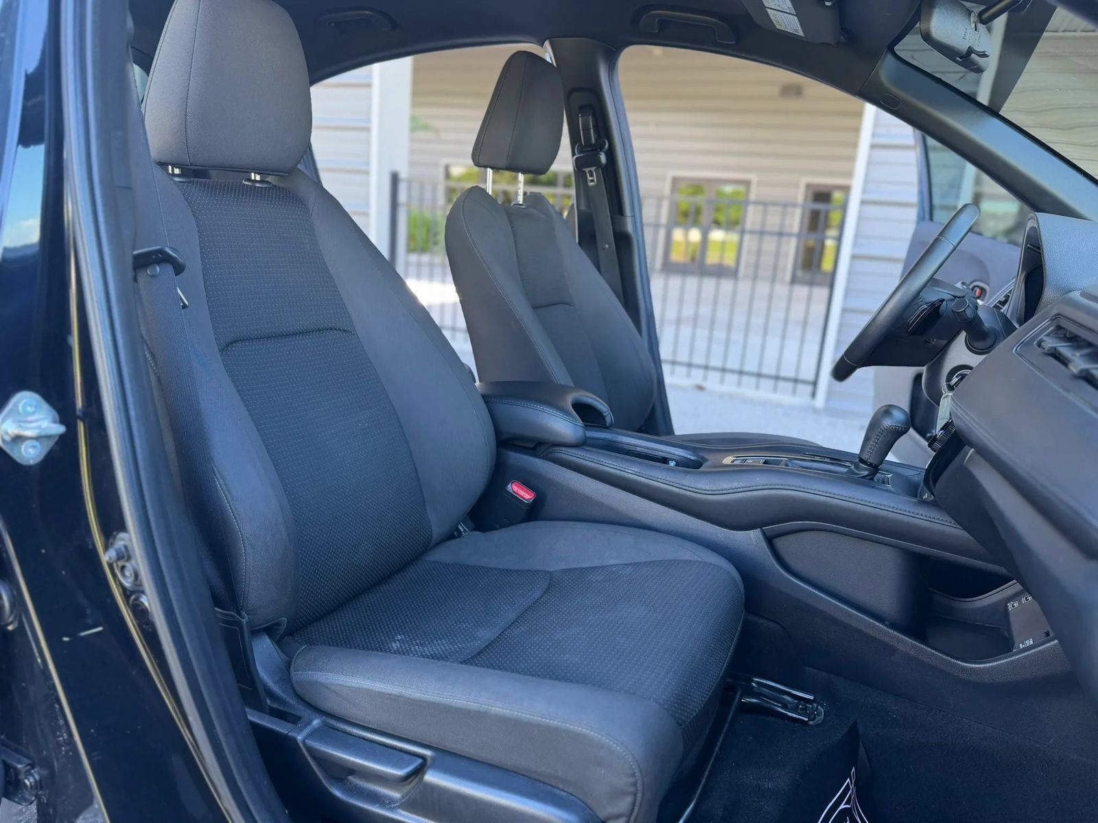 Used 2019 Honda HR-V Sport image 18