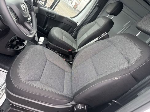 Used 2024 RAM ProMaster 2500 image 14