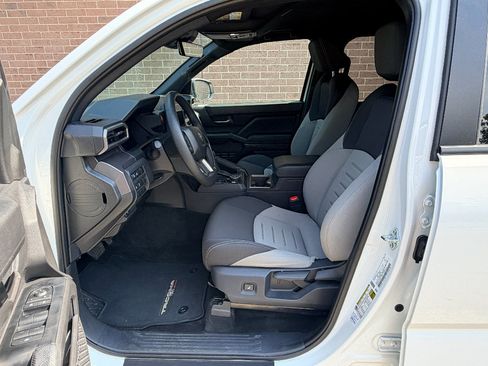 Used 2026 Toyota Tacoma TRD Off-Road AWD/4WD image 13