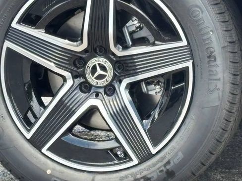 New 2026 Mercedes-Benz GLC 300 4MATIC image 9