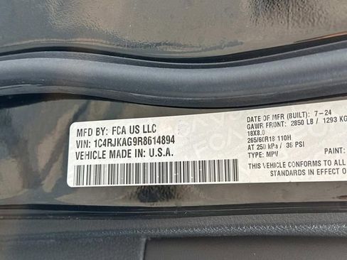 Used 2024 Jeep Grand Cherokee L Altitude image 30