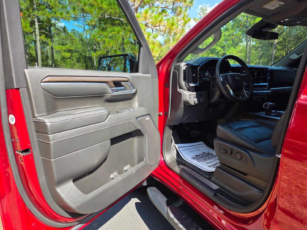 Used 2024 Chevrolet Silverado 1500 RST RWD image 11