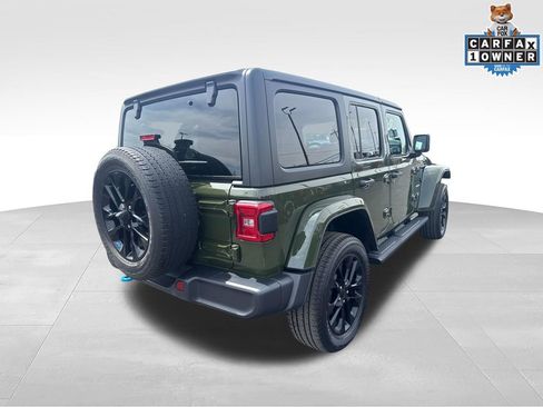 Used 2023 Jeep Wrangler Unlimited Sahara w/ Cold Weather Group AWD/4WD image 3