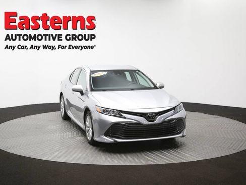 Used 2020 Toyota Camry LE FWD image 48