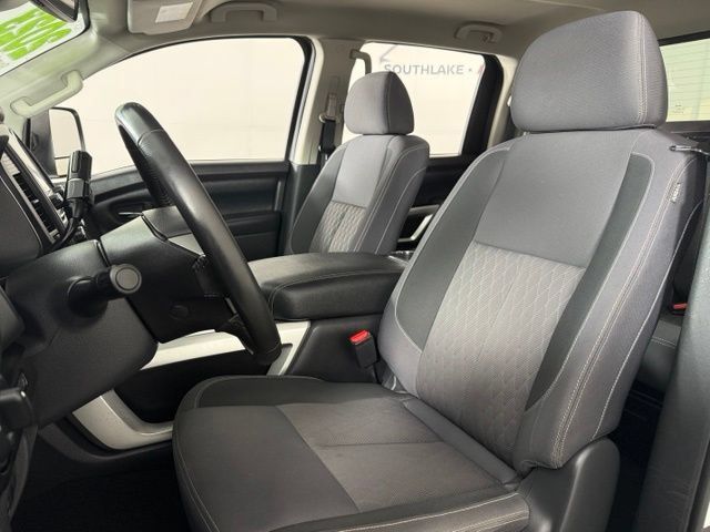 Certified 2023 Nissan Titan SV w/ SV Convenience Package AWD/4WD image 10