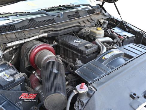 Used 2012 RAM 2500 ST w/ Chrome Appearance Group AWD/4WD image 15