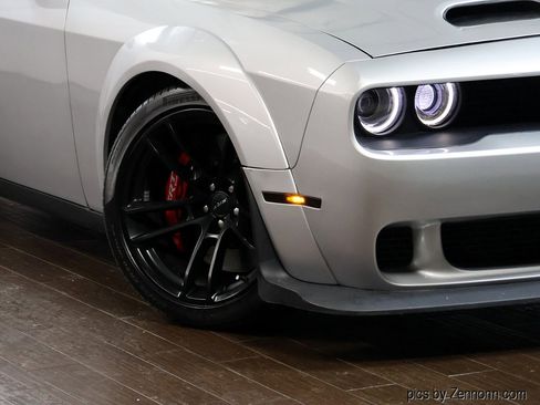Used 2021 Dodge Challenger SRT Hellcat image 3