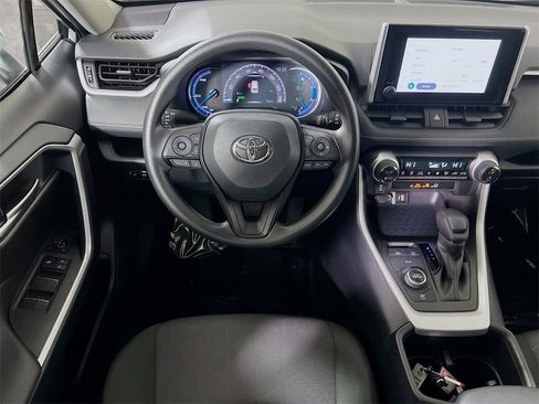 Certified 2025 Toyota RAV4 XLE image 20
