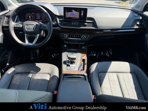 Used 2019 Audi Q5 2.0T Premium Plus w/ Premium Plus Package AWD/4WD image 2