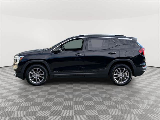 Used 2023 GMC Terrain SLT w/ Tech Package AWD/4WD image 4