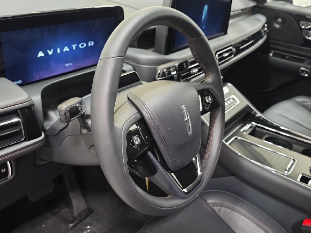 New 2027 Lincoln Aviator Reserve AWD/4WD image 12
