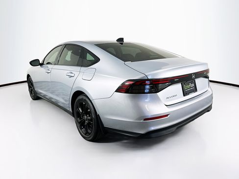 Used 2025 Honda Accord SE image 5