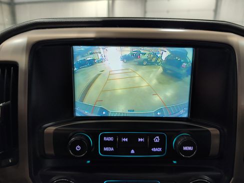 Used 2019 GMC Sierra 2500 Denali w/ Duramax Plus Package AWD/4WD image 12