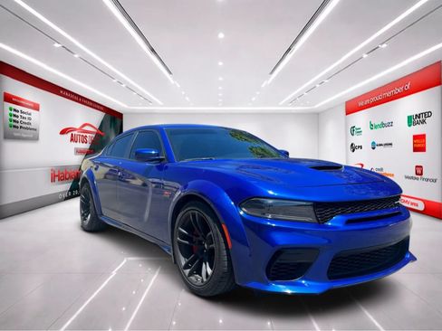 Used 2022 Dodge Charger Scat Pack RWD image 2