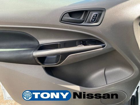 Used 2022 Ford Transit Connect XL image 13