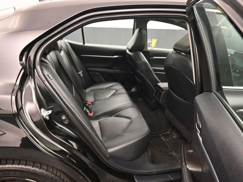 Used 2022 Toyota Camry XSE image 36