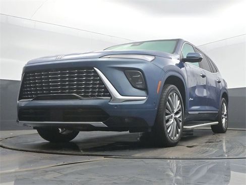 Certified 2025 Buick Enclave Avenir w/ Super Cruise Package image 48