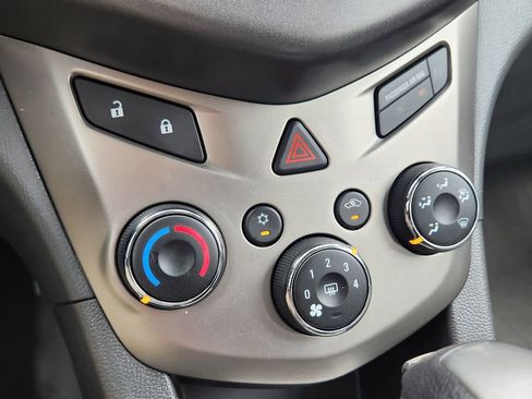Used 2012 Chevrolet Sonic LT FWD image 17