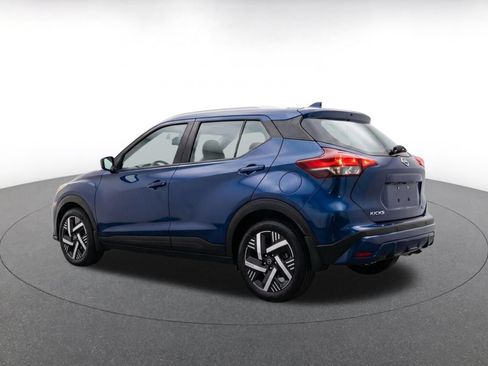 Used 2026 Nissan Kicks SV FWD image 7