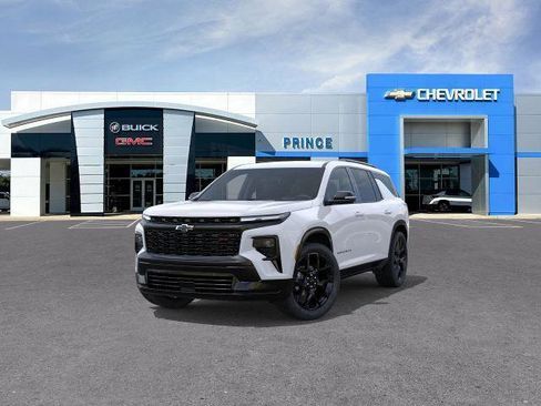 New 2026 Chevrolet Traverse RS w/ LPO, Floor Liner Package image 8