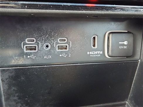 Used 2023 Jeep Grand Cherokee L Overland image 21