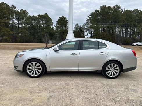 Used 2013 Lincoln MKS AWD image 9