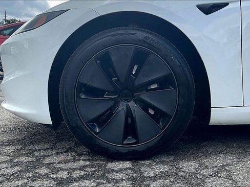 Used 2025 Tesla Model 3 Long Range RWD image 8