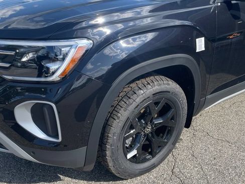 New 2026 Volkswagen Atlas Peak Edition AWD/4WD image 3