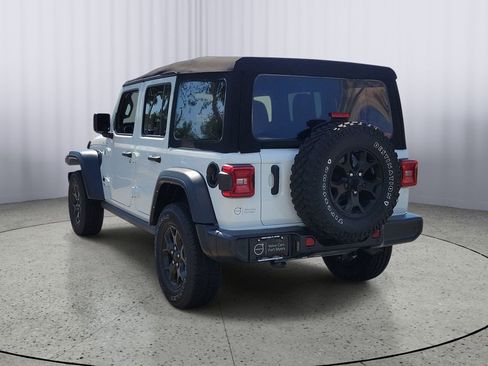Used 2021 Jeep Wrangler Unlimited Sport AWD/4WD image 6