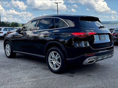 Certified 2025 Mercedes-Benz GLC 300 4MATIC image 3