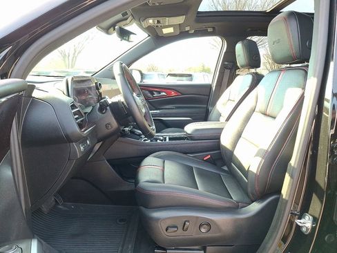 Used 2024 Chevrolet Traverse RS image 14