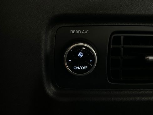 Used 2025 Hyundai Santa Fe SEL image 14