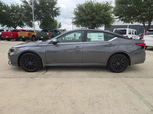New 2026 Nissan Altima 2.5 SV FWD image 6