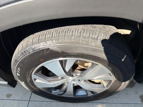 Used 2025 Subaru Ascent Premium AWD/4WD image 11