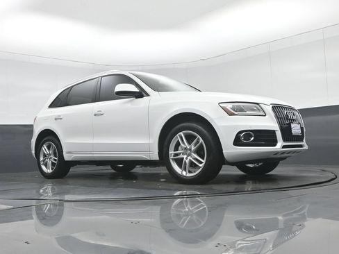 Used 2017 Audi Q5 2.0T Premium Plus w/ Technology Package AWD/4WD image 57