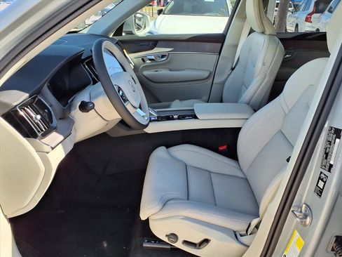 New 2026 Volvo XC90 B6 Ultra image 12