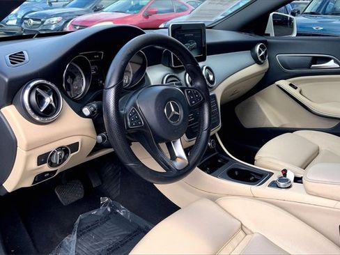 Used 2016 Mercedes-Benz CLA 250 image 12