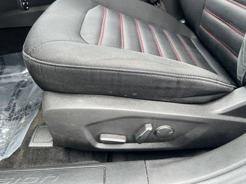 Used 2016 Ford Fusion SE FWD image 10