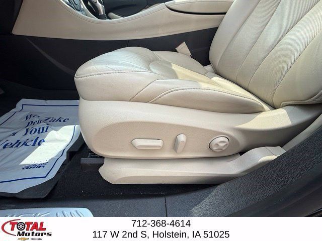 Used 2020 Buick Envision Essence w/ Experience Buick Package AWD/4WD image 12