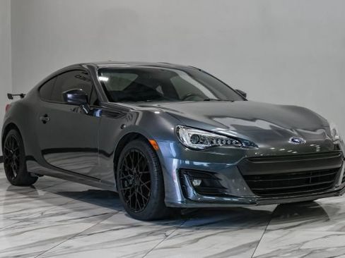 Used 2018 Subaru BRZ Limited w/ Popular Package #3 RWD image 9