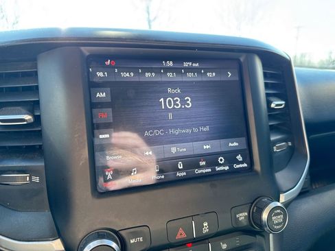 Used 2020 RAM 2500 Big Horn w/ Level 1 Equipment Group image 17