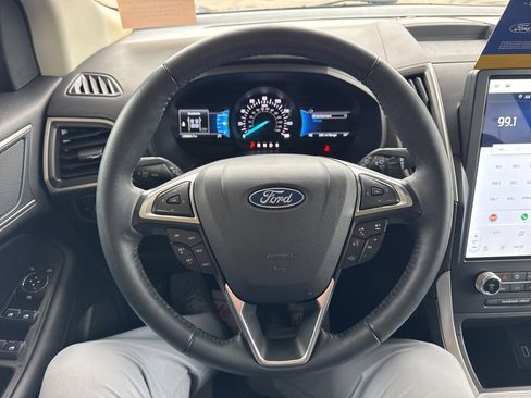 Certified 2024 Ford Edge SEL w/ Convenience Package image 27