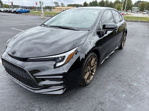 Used 2024 Toyota Corolla Sedan image 6