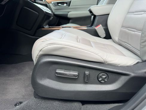 Used 2021 Honda CR-V Touring image 18