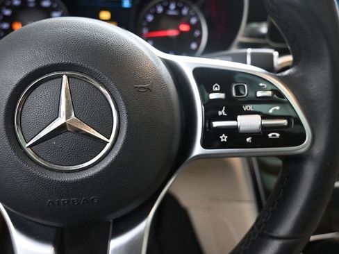 Used 2022 Mercedes-Benz GLC 300 w/ Premium Package Lite image 15