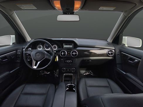 Used 2015 Mercedes-Benz GLK 350 2WD image 11