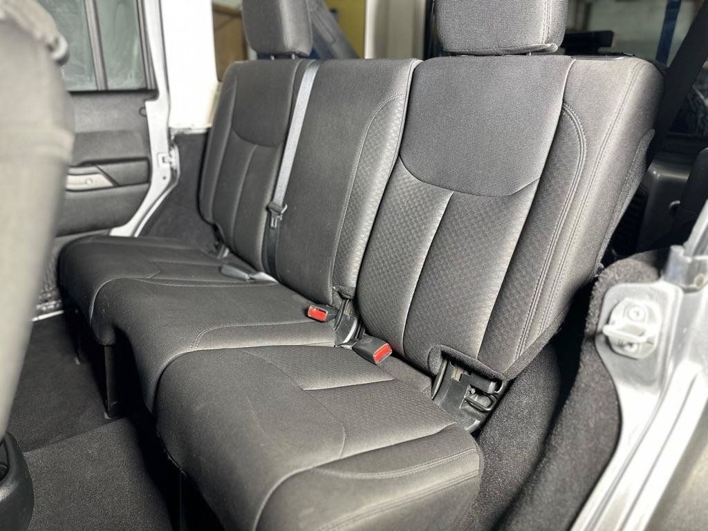Used 2017 Jeep Wrangler Unlimited Sport w/ Quick Order Package 24S AWD/4WD image 27