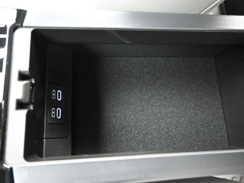 New 2026 Toyota Prius XLE image 36